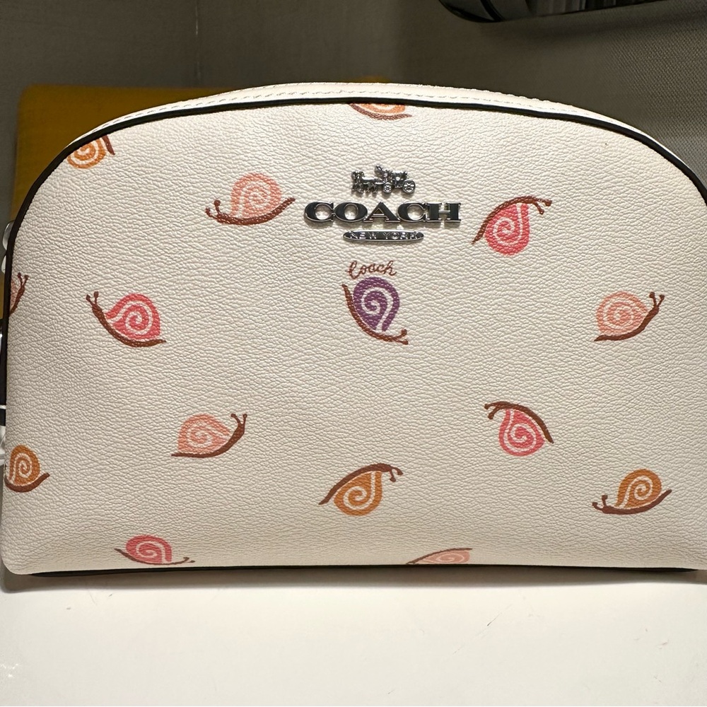 Coach Authentic White Snail Print Women's Bag Madi Women's Crossbody Bag New - Picture 4 of 12